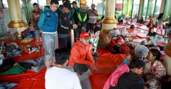 Pengungsi Banjir di Kota Makassar Terus Bertambah, Hampir Tembus 2000 Jiwa 