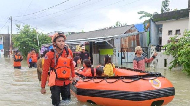 BPBD Catat Sudah Ada 1.403 Warga Makassar yang Diungsikan Akibat Banjir