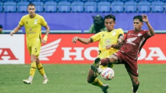 Dokumentasi laga PSM Makassar Versus Barito Putera di pekan 15 Liga 1 2024-2025 di Stadion Batakan, Kaltim yang berakhir 3-2 untuk kemenangan tuan rumah PSM, Minggu (22/12/2024). (foto: Official Barito) 