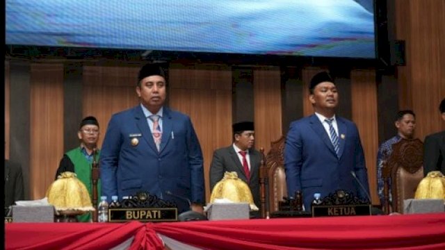 Chaidir Syam Hadiri Pelantikan Pimpinan DPRD Maros