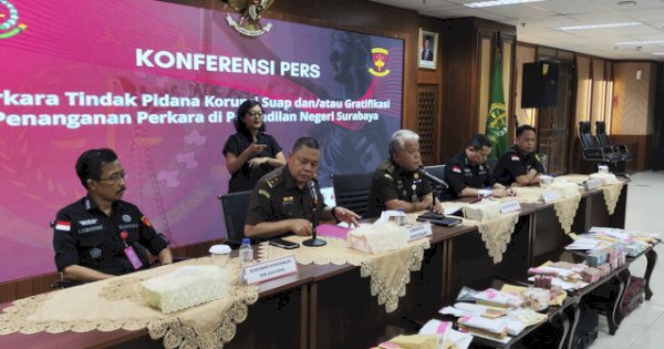 Uang Rp21 Miliar di Rumah Eks Ketua PN Surabaya Jadi Teka-Teki Besar Kejagung