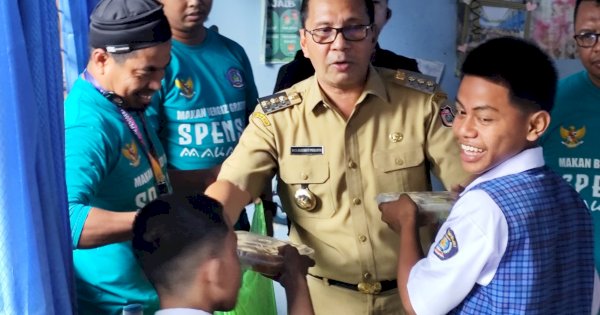 Program Makan Bergizi Gratis di Makassar Sasar 10 Ribu Siswa di 3 Kecamatan 