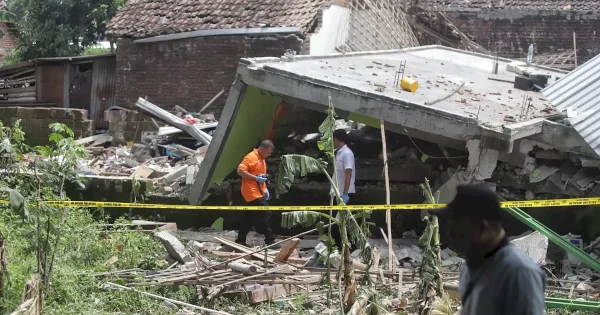 Ledakan Dahsyat di Rumah Polisi: 5 Rumah Rusak serta 2 Orang Meninggal Dunia