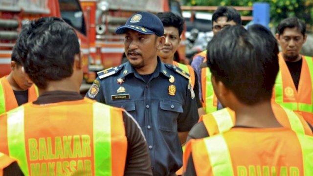 Kepala Dinas Pemadam Kebakaran dan Penyelamatan (Damkarmat) Kota Makassar, Hasanuddin. 