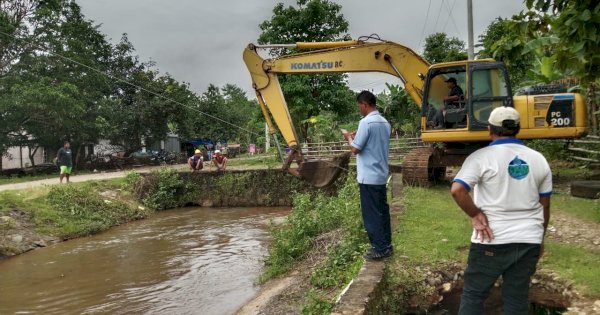 PDAM Makassar Keruk Lumpur Akibat Longsor, Suplai Air Bersih di Utara dan Timur Kota Terganggu 