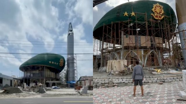 Masjid dengan kubah berbentuk baret TNI di Kecamatan Cijulang, Kabupaten Pangandaran, Jawa Barat. (Foto: Instagram @infojawabarat)