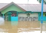Penampakan Kantor Kemenag Maros Terendam Banjir Setinggi Dada Orang Dewasa