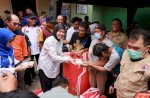 Wakil Wali Kota Makassar Aliyah Salurkan Bantuan Untuk Korban Kebakaran di Asrama Kesdam II XIV/HSN