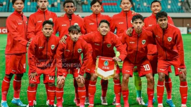 11 pemain Timnas Indonesia U-20 melawan Iran U-20 pada partai pembuka Grup C, Piala Asia U-20, Kamis (13/2/2025). (foto: Ig/Timnas Indonesia) 