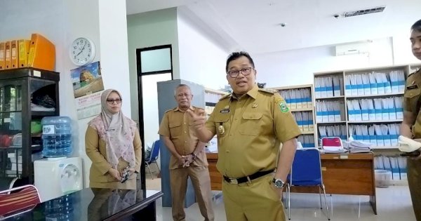 Bupati Takalar Sidak di Kantor Bupati, Ingatkan ASN Optimalkan Pelayanan 