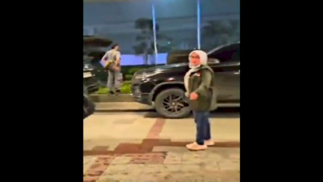 Istri Walikota Bekasi Ngungsi di Hotel Bintang 4 Saat Warga Bertahan di Pengungsian karena rumah kebanjiran. (Foto: Instagram @lambe_turah)