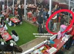 Wanita Ini Lap Tangannya ke Baju Karyawan Resto Gegara Tisu Habis, Tuai Kritik Netizen 