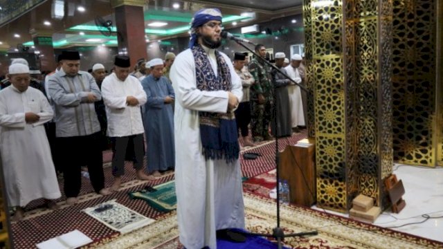 Safari Ramadan, Munafri Arifuddin Sumbang AC untuk Masjid Jabal Nur Bontoa