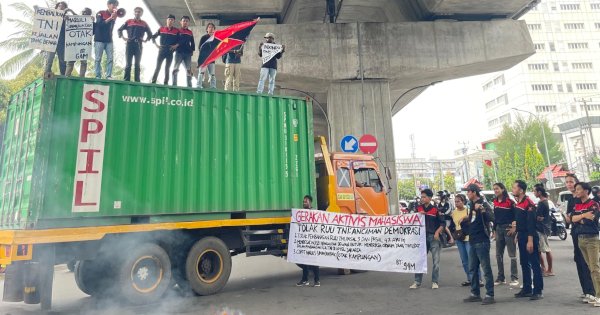 Mahasiswa di Makassar Tolak RUU TNI, Anggap Tergesa-gesa dan Ancaman Bagi Demokrasi 