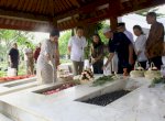Megawati Ditemani Elite PDIP Berziarah ke Makam Bung Karno