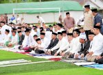 Potret Gubernur Sulsel Andi Sudirman Salat Idulfitri 1446 Hijriah di Kampung Halaman Bakunge Bone