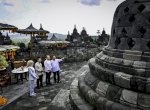 Presiden Prancis Macron Kagumi Candi Borobudur