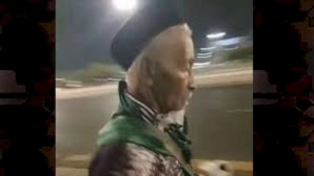 Tangkapan layar Jemaah Haji asal Sulsel kesasar di Arab Saudi hingga viral di media sosial. 