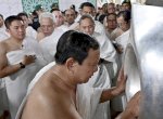 Potret Presiden Prabowo Subianto Laksanakan Umrah 