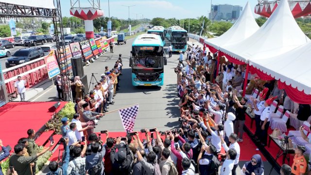 Bus Trans Sulsel Layani Masyarakat Pagi-Malam, Gratis hingga Desember 2025