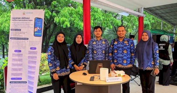 Pemprov Sulsel Hadirkan Layanan Cetak dan Perbaikan KTP di Jalan Sehat Anti Mager