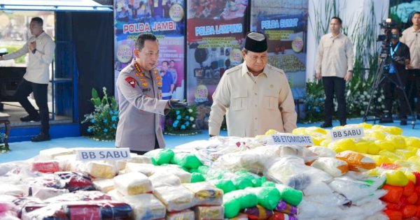 Presiden Prabowo Pimpin Pemusnahan 214,84 Ton Narkoba