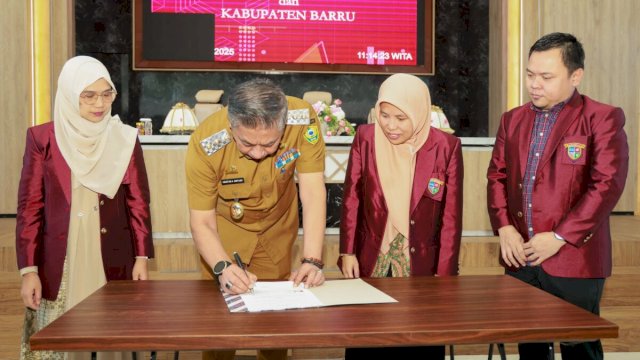 Pemkab Barru Teken MoU Bersama Universitas Almarisah Madani