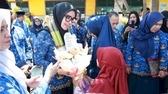 Bupati Andi Ina Dialog Langsung dengan Siswa MPLS SDN 4 Barru