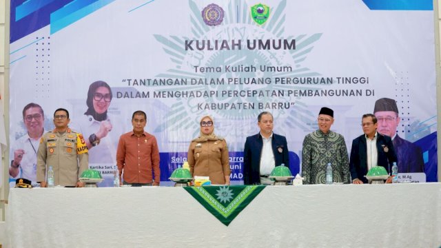 Bupati Andi Ina Dosen Tamu Kuliah Perdana UNMUH Barru