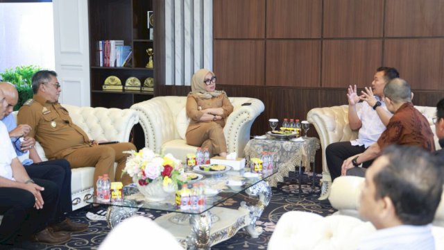 Bupati Barru Bareng Manajemen Bosowa Bahas Pelabuhan Siawung
