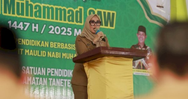 Bupati Barru: Kalau Ada yang Mau Rugikan Guru, Saya Tanggung Jawab