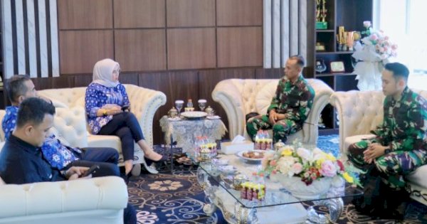 Bupati Barru Terima Audiensi Danyon Arhanud 16 Kostrad Bahas Latihan Menembak Rudal