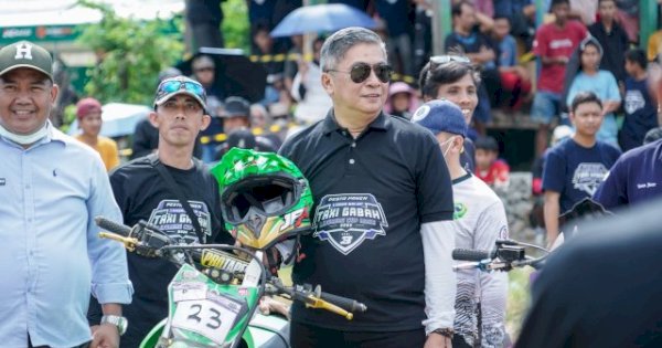 Wabup Barru Buka Lomba Taksi Gabah Libureng Cup Race Seri 3: Ini Wujud Rasa Syukur