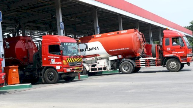 Dua Awak Mobil Tangki Pertamina Kena PHK, PT LAM dan Elnusa Bungkam