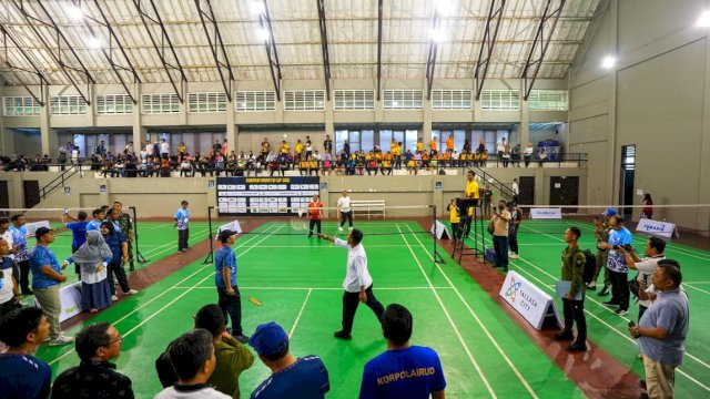 Semarak Hari Jadi Sulsel ke-356, Andi Sudirman Buka Gubernur Badminton Cup 2025