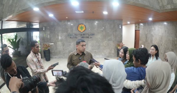 Munafri Beberkan Lahan Pertanian Modern di Tengah Kota: Tiga Green House untuk Makassar