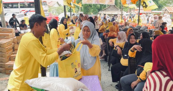 Partai Golkar Luwu Utara Gelar Pasar Murah, Jual 1.200 Paket Sembako Harga Terjangkau untuk Masyarakat