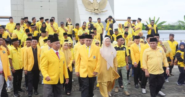 Munafri Pimpin Ziarah dan Tabur Bunga Peringati HUT Golkar ke-61 di TMP Panaikang