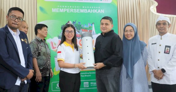 Wali Kota dan Ketua TP PKK Makassar Launching Program BioBerkah 1000 Pipa Biopori Permabudhi