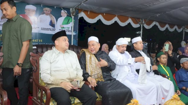 Munafri Hadiri Maulid Akbar di Majelis Darut Taubah, Ajak Jamaah Perkuat Ukhuwah dan Toleransi