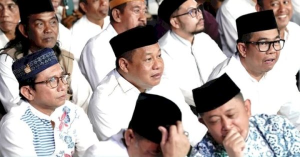 Bappeda Makassar Hadiri Peringatan Maulid Akbar Pesisir di Pelabuhan Paotere