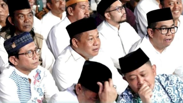 Bappeda Makassar Hadiri Peringatan Maulid Akbar Pesisir di Pelabuhan Paotere