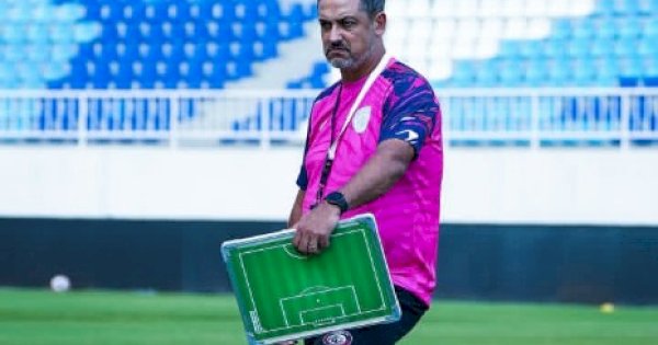 Dijamu PSM Makassar, Arema FC Berambisi Bawa Pulang 3 Poin