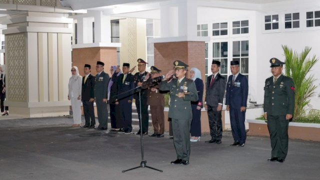 Bupati dan Wakil Bupati Barru Hadiri Upacara Taptu HUT ke-80 Kemerdekaan RI