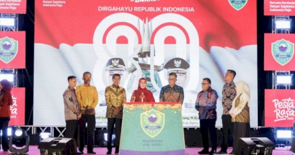 Bupati Andi Ina Ajak Seluruh Masyarakat Terus Nyalakan Api Kemerdekaan Sebagai Energi Membangun Barru