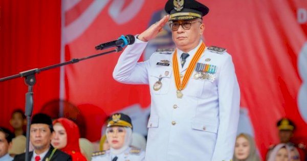 Wakil Bupati Barru Abustan Pimpin Upacara Penurunan Bendera Peringatan HUT ke-80 RI