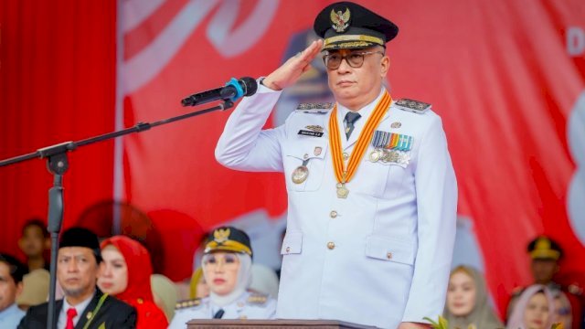 Wakil Bupati Barru Abustan Pimpin Upacara Penurunan Bendera Peringatan HUT ke-80 RI