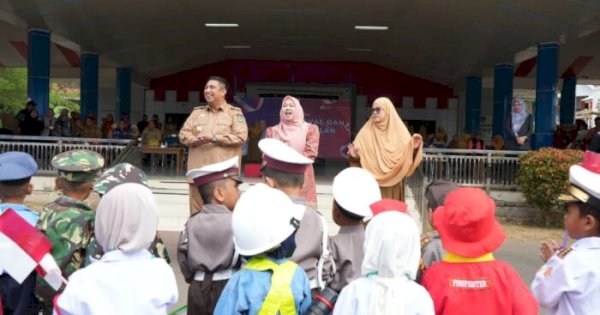 HUT ke-80 RI, 169 Grup Ikut Gerak Jalan Kreasi di Maros