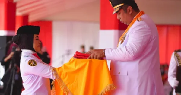 Bupati Maros Pimpin Upacara HUT ke-80 RI di Lapangan Pallantikang