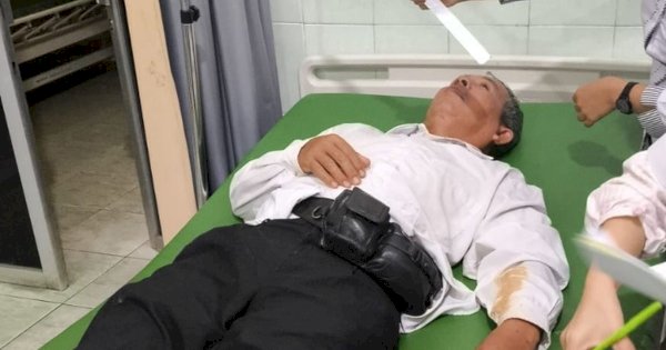 Penambang Emas Ilegal Aniaya Guru SMP di Depan Ruang Kelas, Suasana Mencekam